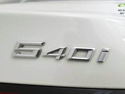 Used 2025 BMW 540i xDrive AWD/4WD image 28