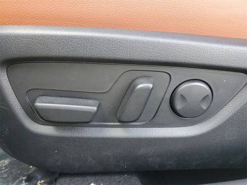 Used 2025 MAZDA CX-30 Carbon image 14