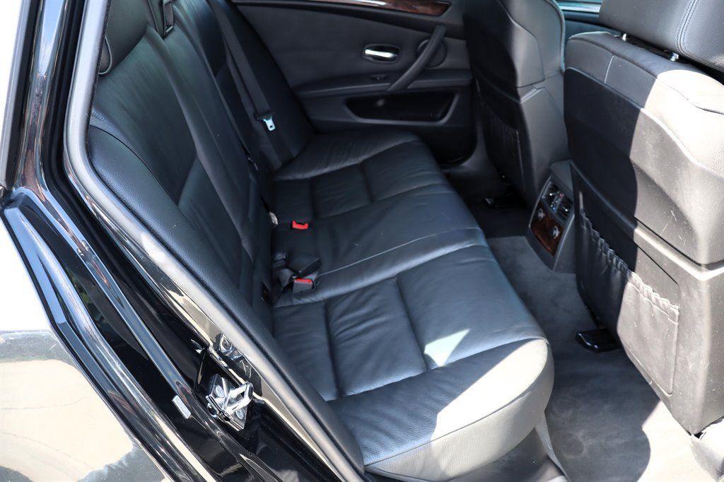 Used 2008 BMW 535xi Wagon AWD/4WD image 21