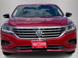 Used 2022 Volkswagen Passat 2.0T image 2