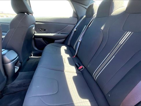 Used 2025 Hyundai Elantra Sport FWD image 24