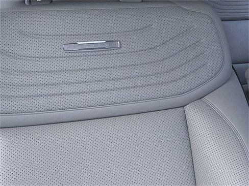 New 2025 Ford Expedition Platinum w/ Platinum Ultimate Package image 16