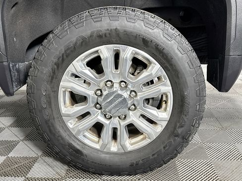 Used 2022 GMC Sierra 2500 Denali w/ Technology Package AWD/4WD image 62