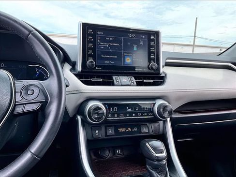 Used 2019 Toyota RAV4 Limited w/ Carpet Mat Package AWD/4WD image 18