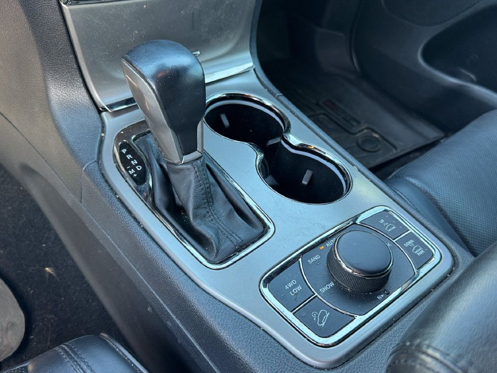 Used 2021 Jeep Grand Cherokee Overland AWD/4WD image 10