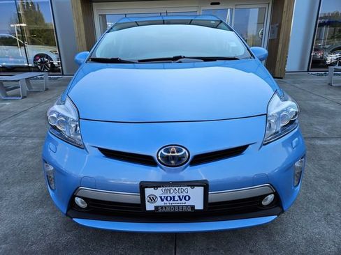 Used 2013 Toyota Prius Prime Advanced FWD image 2