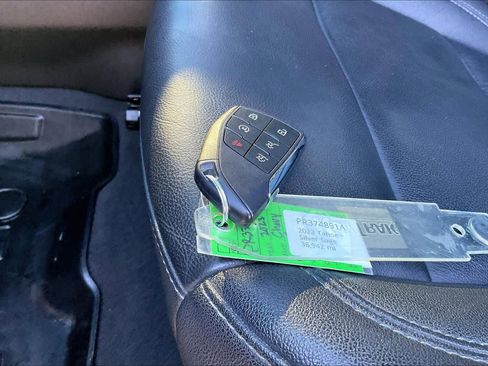 Used 2023 Chevrolet Tahoe Z71 w/ Luxury Package image 19