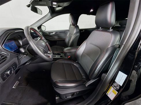 Used 2024 Ford Escape ST-Line w/ Tech Pack #1 image 11