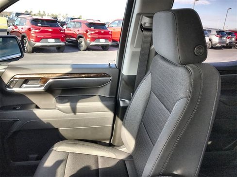 New 2026 GMC Sierra 1500 SLE image 23