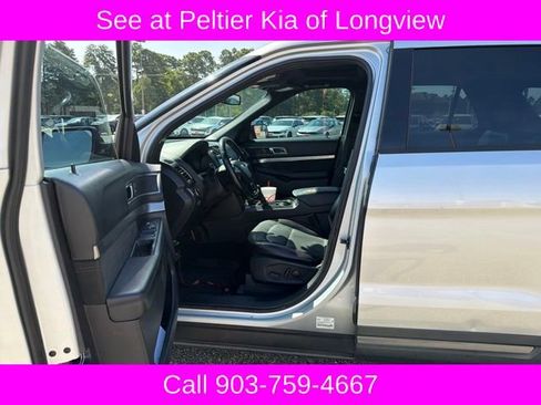 Used 2019 Ford Explorer XLT w/ Equipment Group 202A FWD image 10