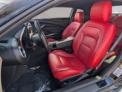 Used 2021 Chevrolet Camaro LT image 8