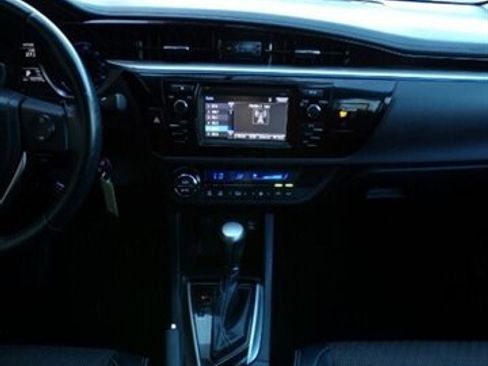 Used 2014 Toyota Corolla S FWD image 31