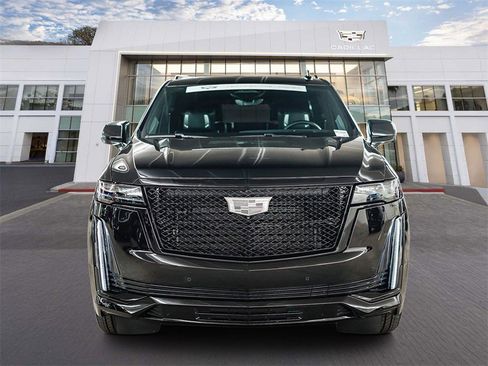 Certified 2024 Cadillac Escalade Sport Platinum w/ LPO, ONYX Package image 7