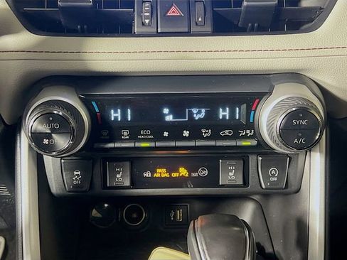 Used 2024 Toyota RAV4 XLE Premium image 22