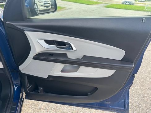 Used 2010 Chevrolet Equinox LT FWD image 13