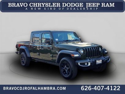 Used 2023 Jeep Gladiator Sport