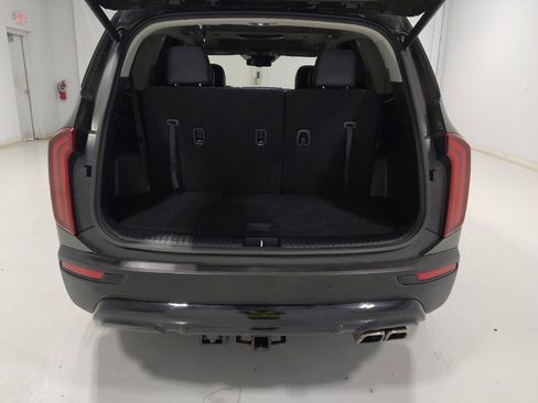 Used 2022 Kia Telluride EX w/ EX Premium Package AWD/4WD image 29