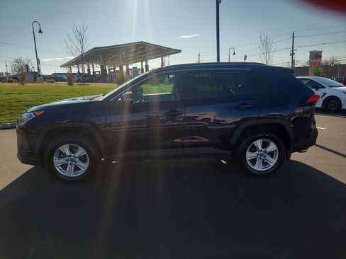 Certified 2020 Toyota RAV4 XLE w/ Convenience Package image 8
