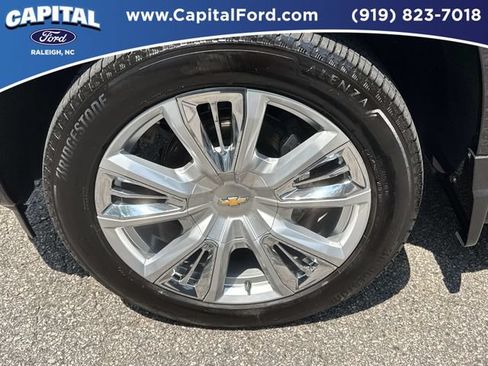 Used 2024 Chevrolet Silverado 1500 High Country w/ High Country Premium Package AWD/4WD image 13