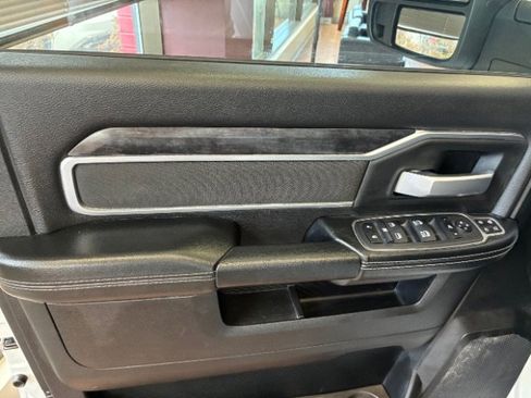 Used 2024 RAM 2500 Big Horn image 16