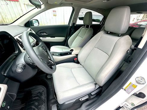 Used 2022 Honda HR-V EX image 13