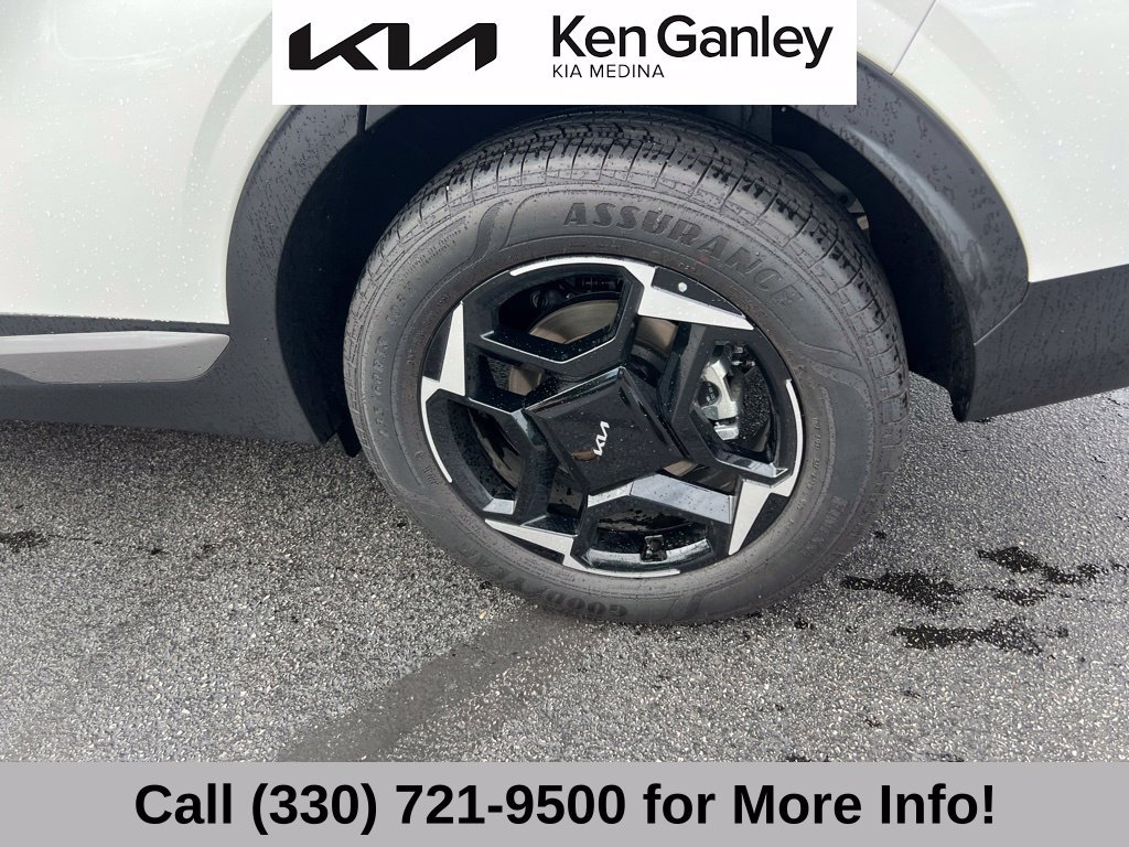 Certified 2026 Kia Sportage EX w/ EX Panoramic Sunroof Package AWD/4WD image 22