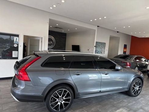 Used 2020 Volvo V90 T6 Cross Country AWD/4WD image 13