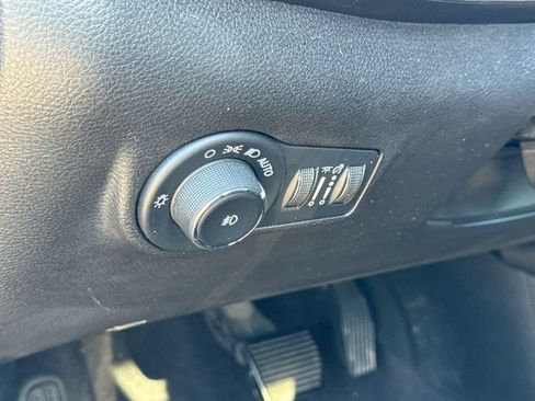 Used 2024 Jeep Compass Latitude AWD/4WD image 10