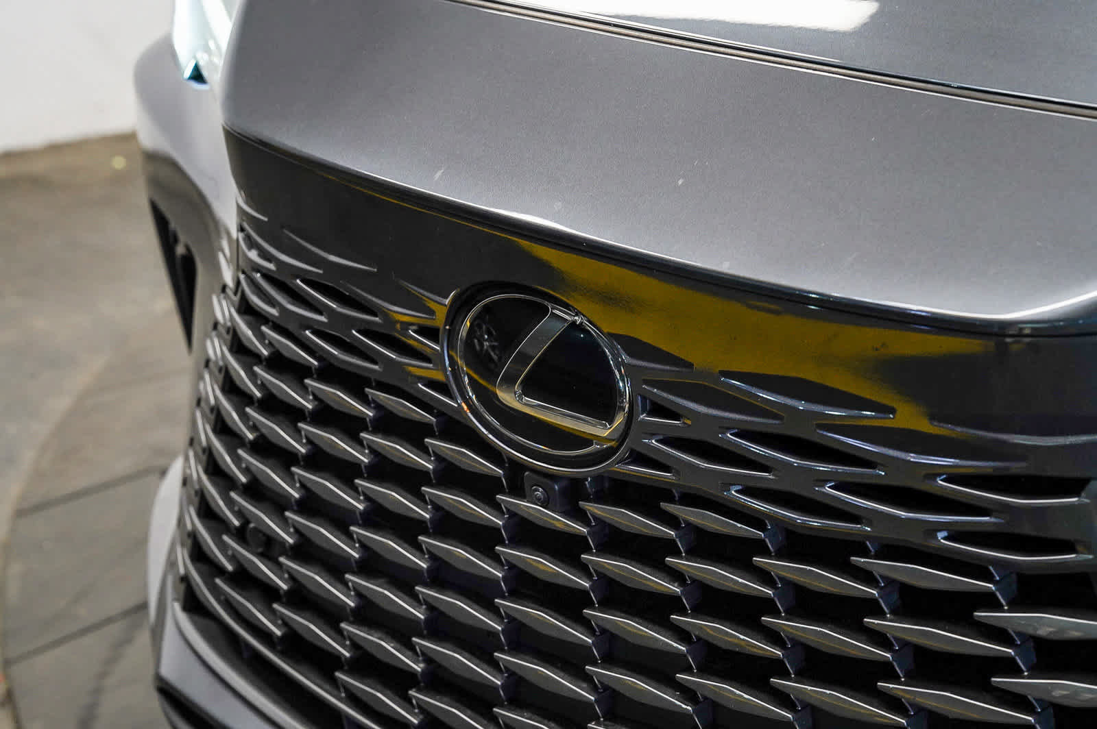 Used 2024 Lexus RX 350 Premium w/ Convenience Package FWD image 8