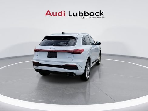 Used 2025 Audi Q5 Premium Plus w/ Premium Plus image 8