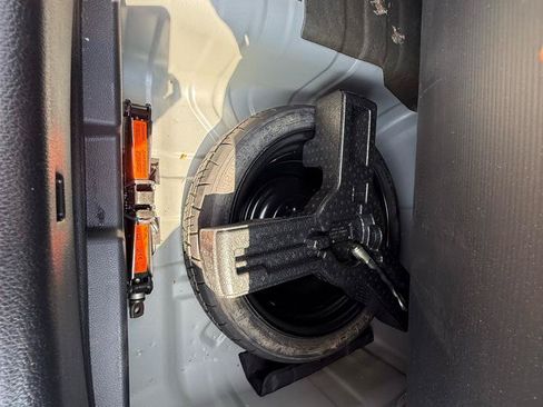 Used 2014 Nissan Sentra SR w/ SR Driver Package FWD image 36