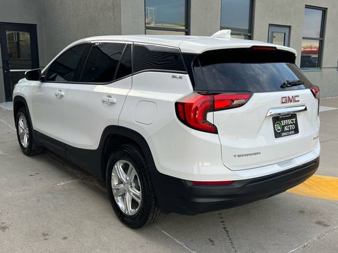 Used 2020 GMC Terrain SLE AWD/4WD image 8