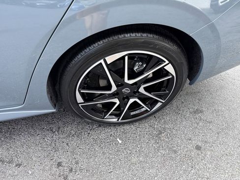New 2025 Nissan Sentra SR FWD image 21