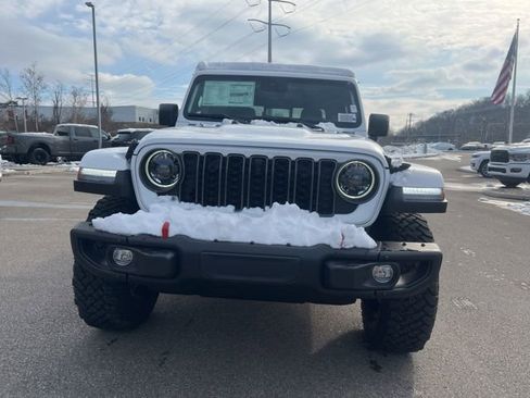 New 2025 Jeep Gladiator Rubicon w/ Convenience Group image 8