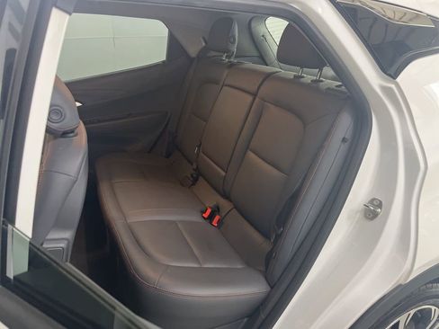 Used 2018 Chevrolet Bolt Premier w/ Driver Confidence II Package image 18