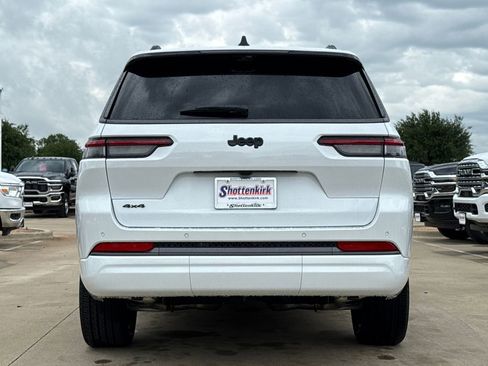 New 2026 Jeep Grand Cherokee L Limited AWD/4WD image 7