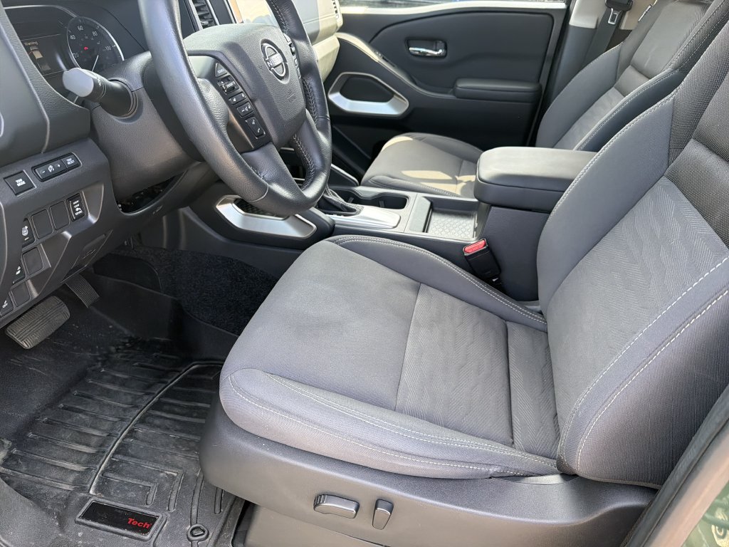 Used 2022 Nissan Frontier SV RWD image 10