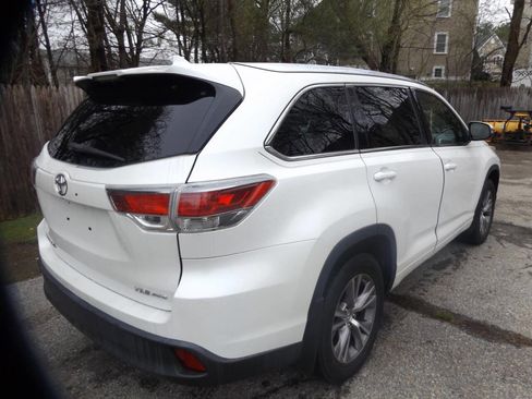Used 2015 Toyota Highlander XLE AWD/4WD image 5