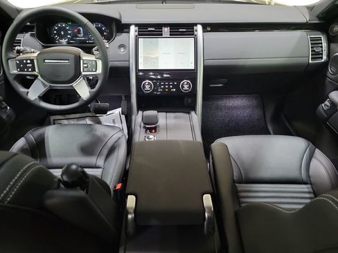 New 2026 Land Rover Discovery S AWD/4WD image 25
