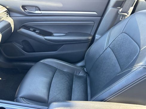 Used 2023 Nissan Altima 2.5 SL image 11