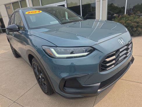 Used 2024 Honda HR-V Sport image 3
