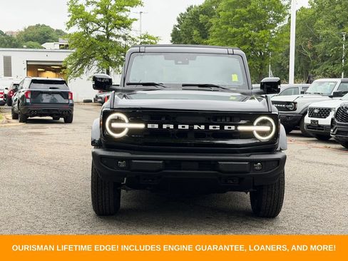 Used 2025 Ford Bronco Outer Banks AWD/4WD image 2