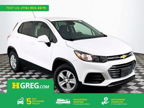 Used 2022 Chevrolet Trax LS w/ Tint and Cruise Package AWD/4WD image 1