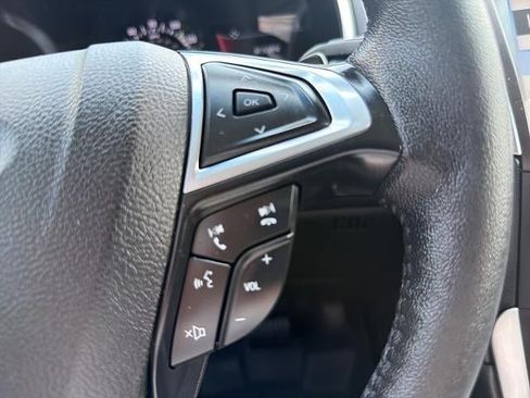 Used 2018 Ford Edge Titanium AWD/4WD image 29