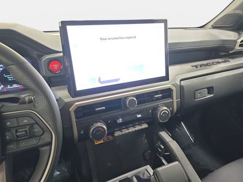 Certified 2024 Toyota Tacoma TRD Off-Road w/ TRD Off Road Upgrade Package AWD/4WD image 20