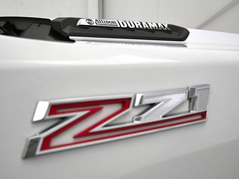 Used 2023 Chevrolet Silverado 2500 LT image 12