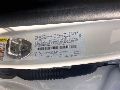 Used 2025 Ford Escape ST-Line w/ Tech Pack #1 FWD image 39