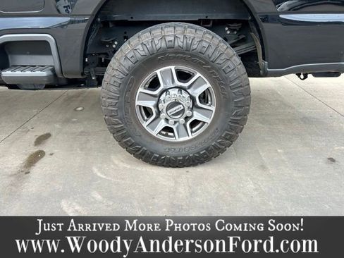 Used 2024 Ford F250 Lariat w/ Lariat Ultimate Package AWD/4WD image 7