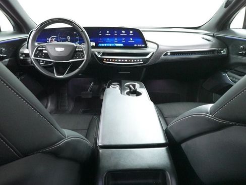 Used 2024 Cadillac Lyriq Sport AWD/4WD image 13
