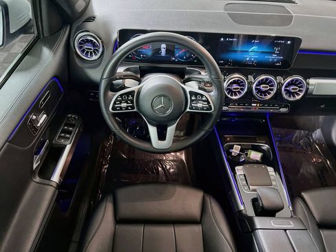 Used 2020 Mercedes-Benz GLB 250 4MATIC image 20
